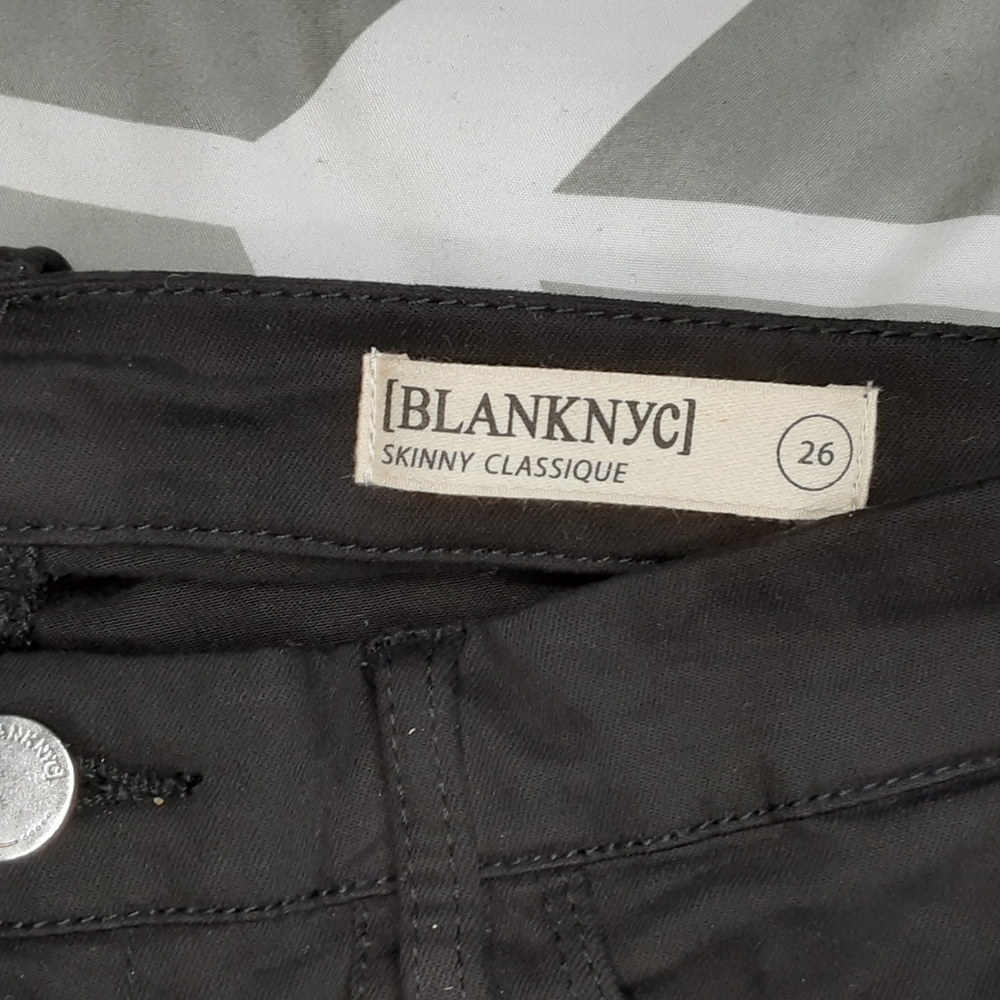 Jeans - Picture 5 of 5